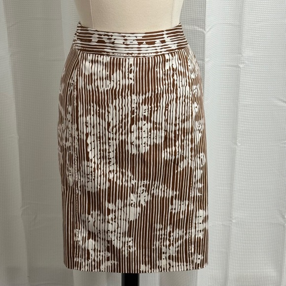 Jones New York Dresses & Skirts - Jones New York Vertical Striped & Floral Print Pattern Pencil Skirt